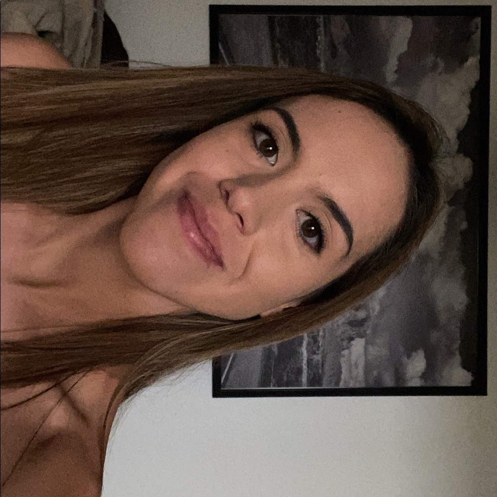 Meet your Posher, Alexandra